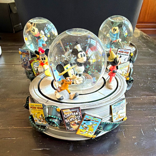 Disney mickey mouse - mouse, march